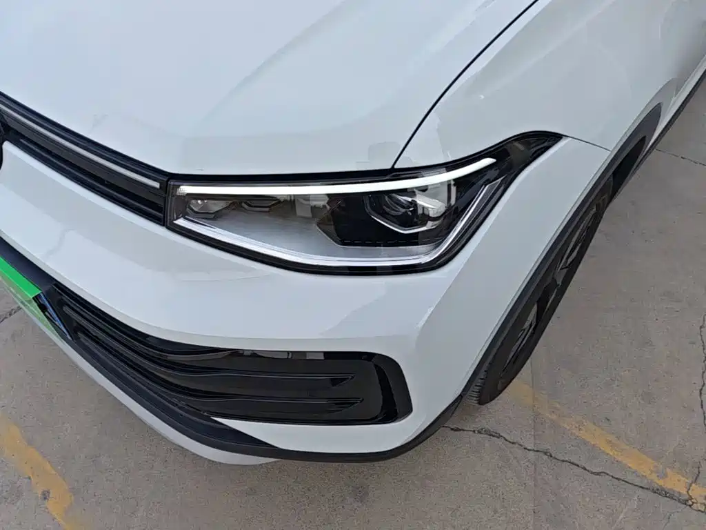 Volkswagen Tharu — фото 24