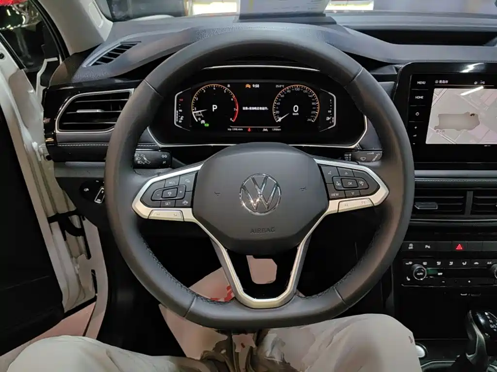 Volkswagen Tharu — фото 11