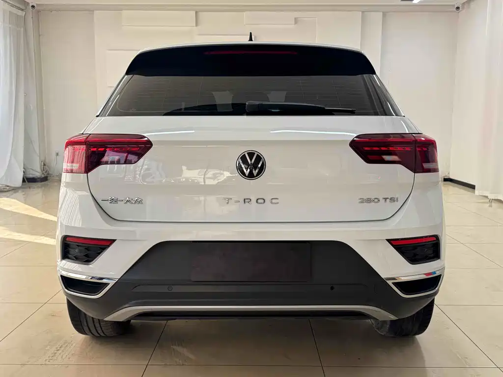 Volkswagen T-Roc — фото 5