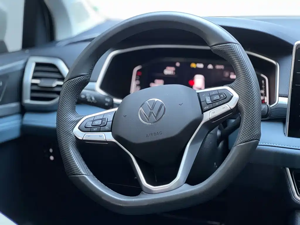 Volkswagen Tharu — фото 7
