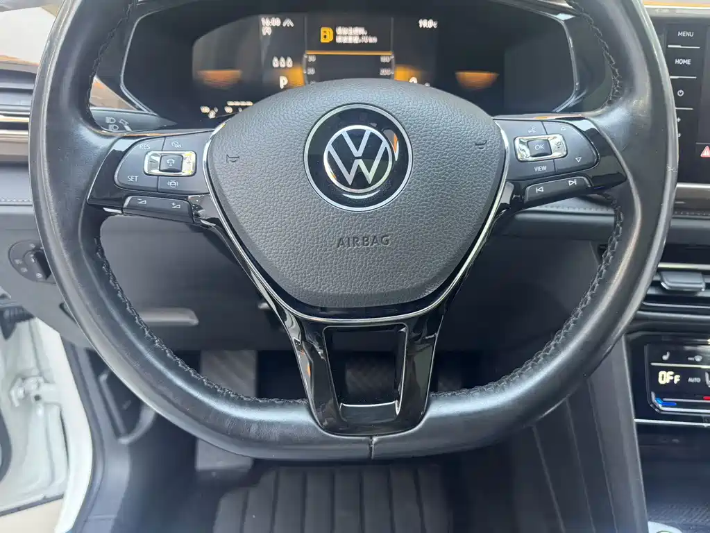 Volkswagen Tharu — фото 19