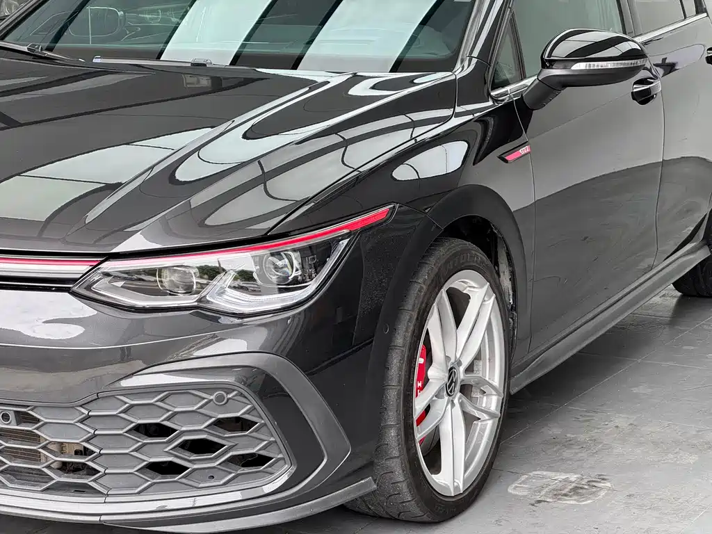 Volkswagen Golf GTI — фото 3