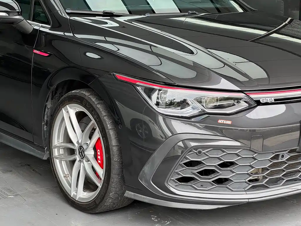 Volkswagen Golf GTI — фото 4
