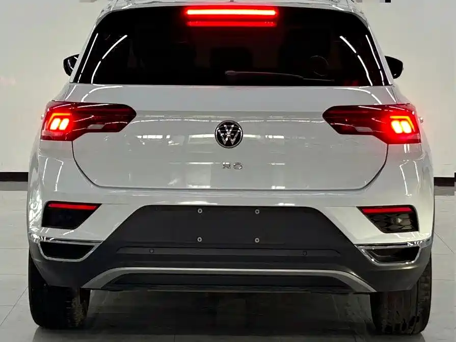 Volkswagen T-Roc — фото 5