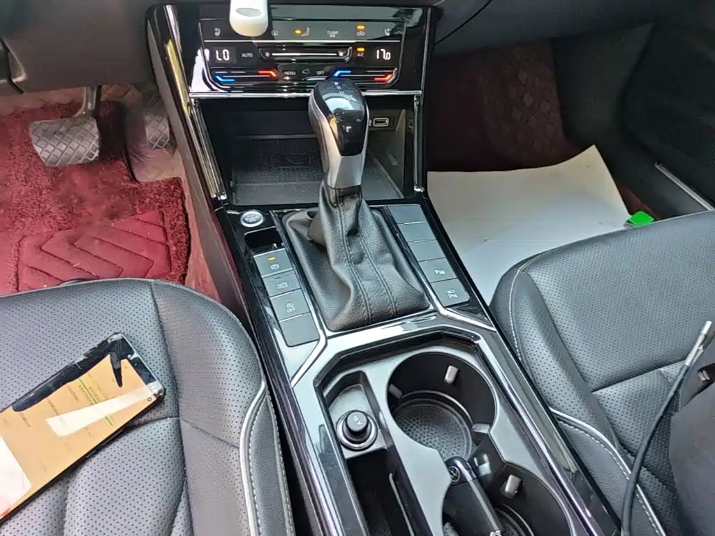 Volkswagen Passat — фото 14
