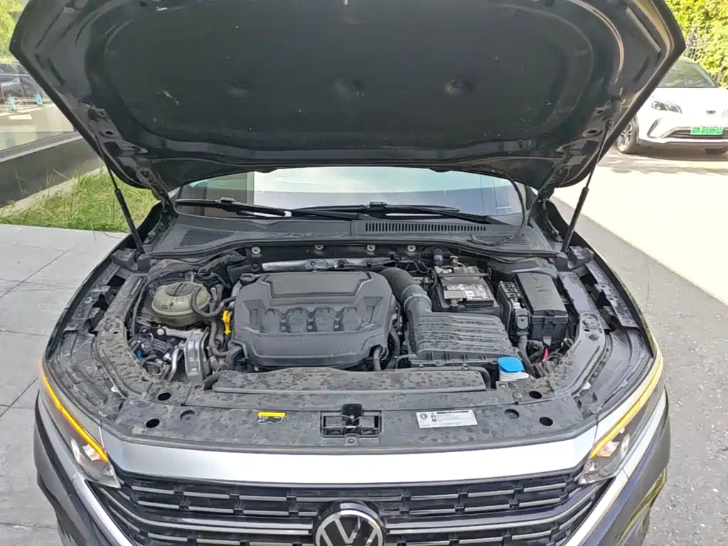Volkswagen Passat — фото 20