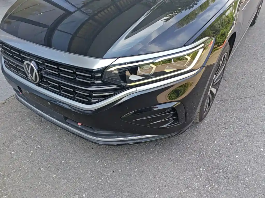 Volkswagen Passat — фото 24