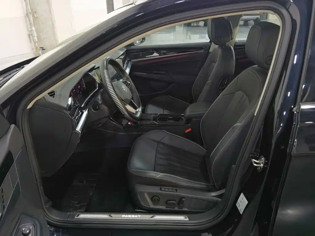 Volkswagen Passat — фото 10