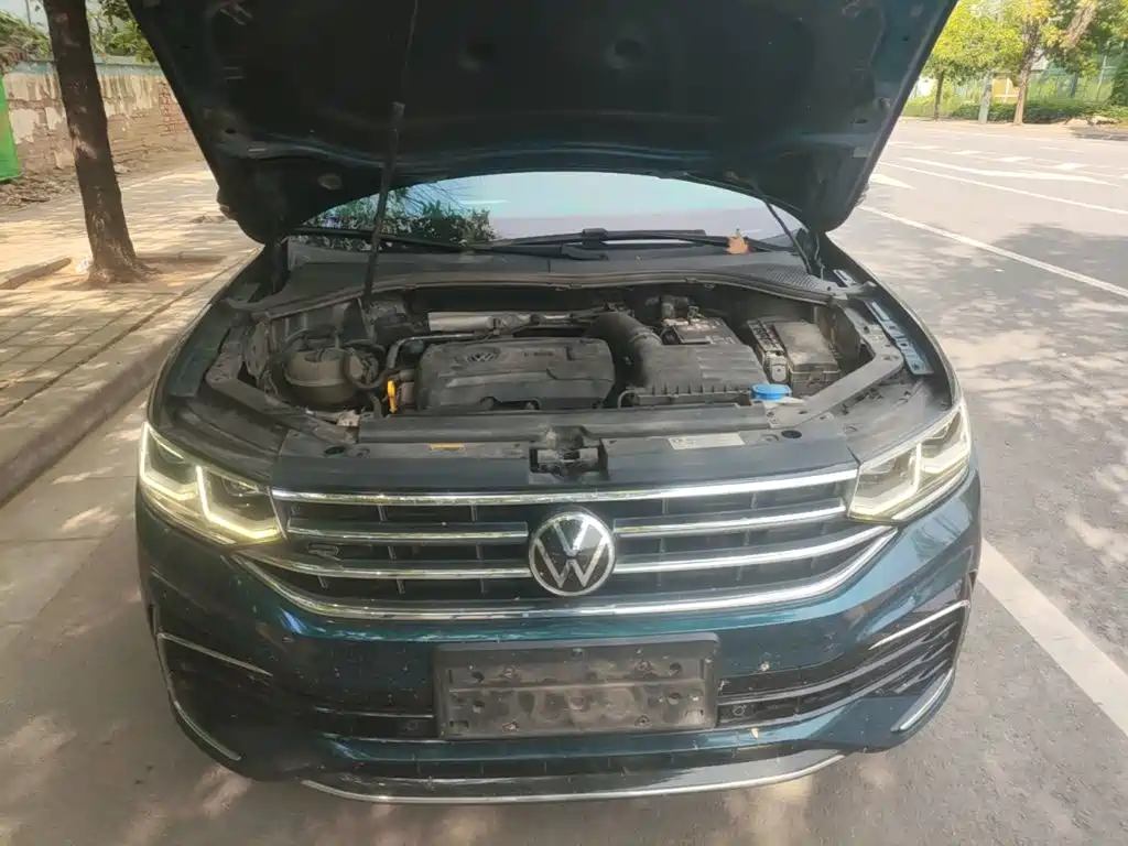 Volkswagen Tiguan L — фото 20