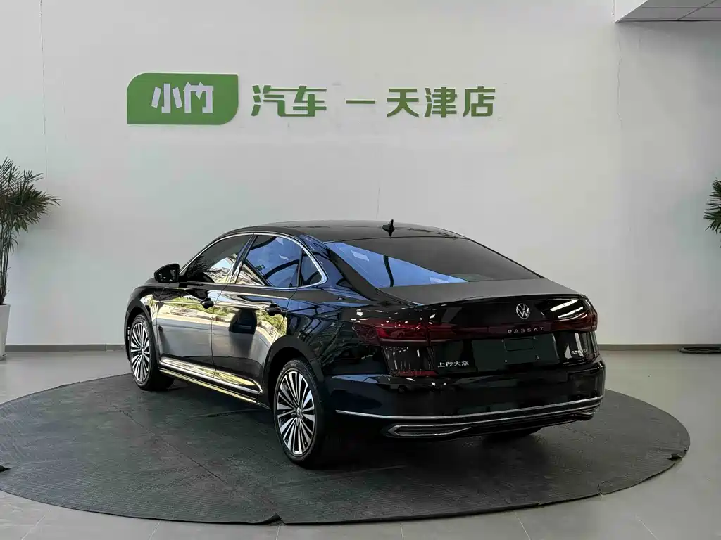 Volkswagen Passat — фото 3