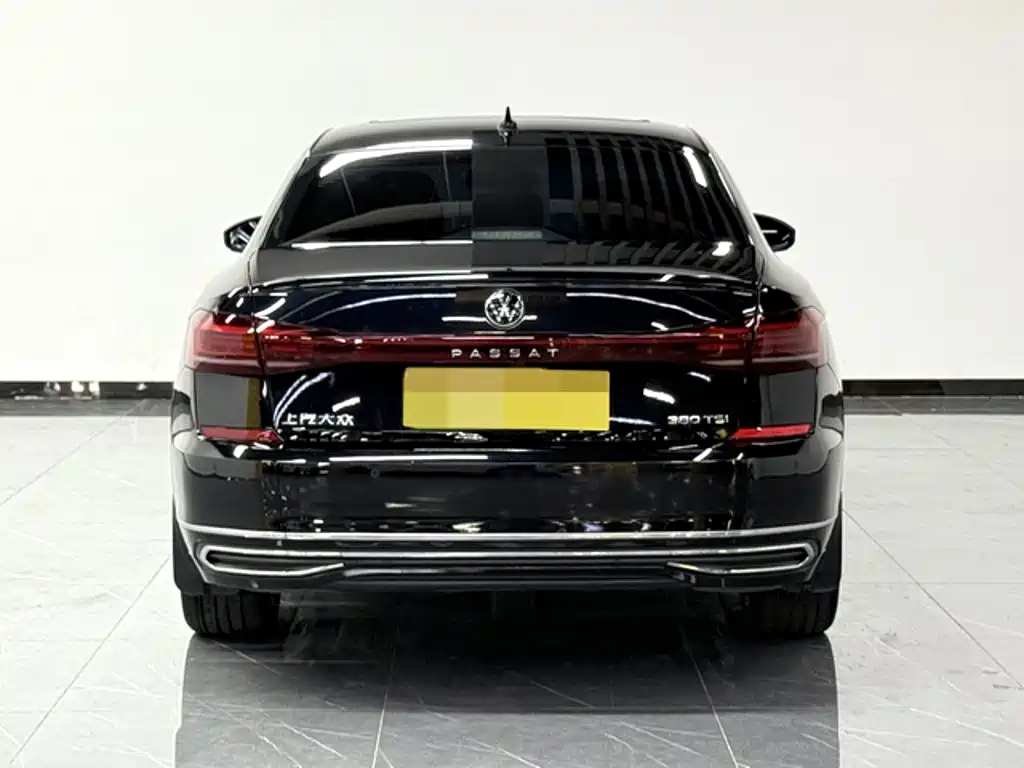 Volkswagen Passat — фото 5
