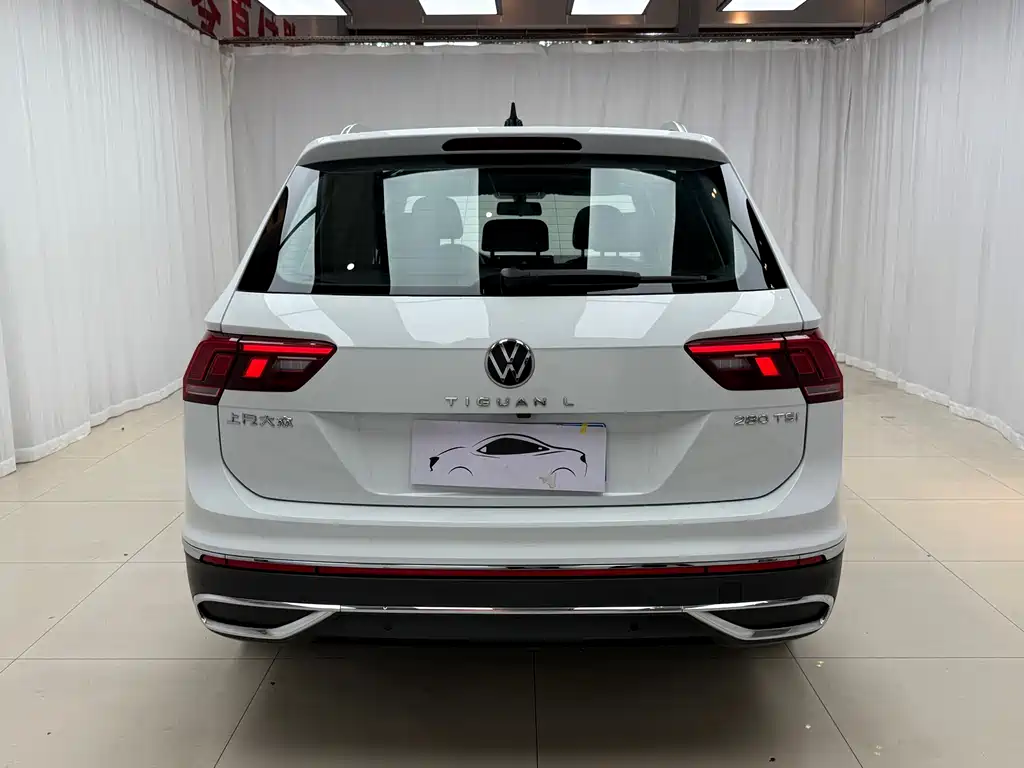 Volkswagen Tiguan L — фото 5
