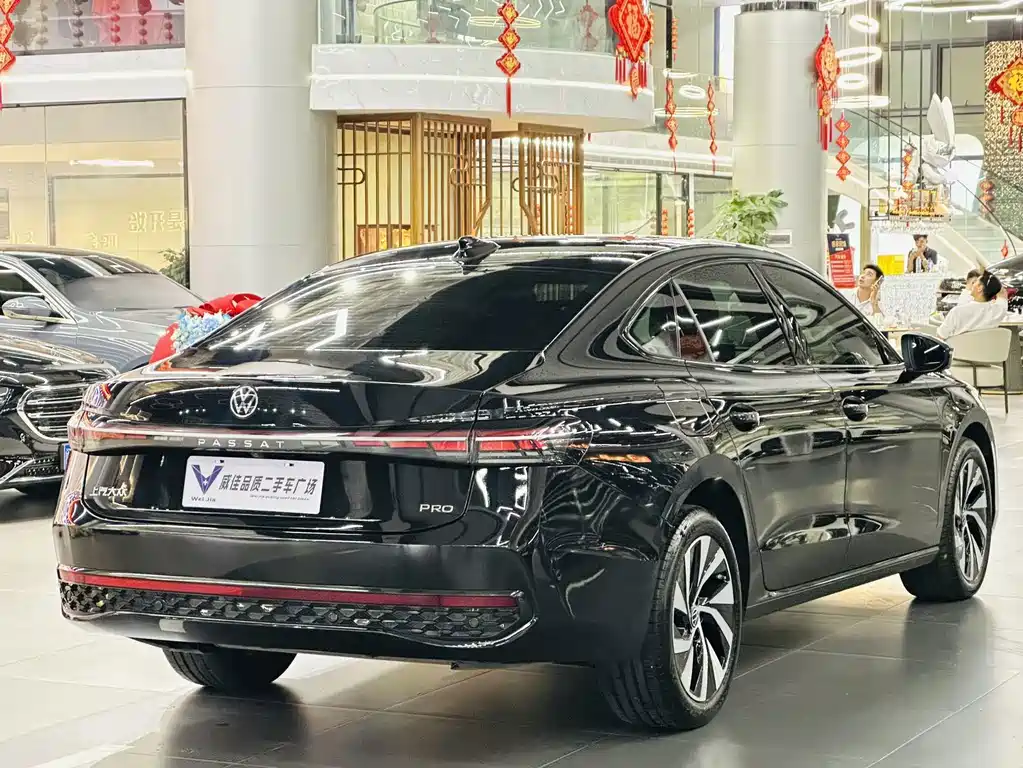 Volkswagen Passat — фото 7