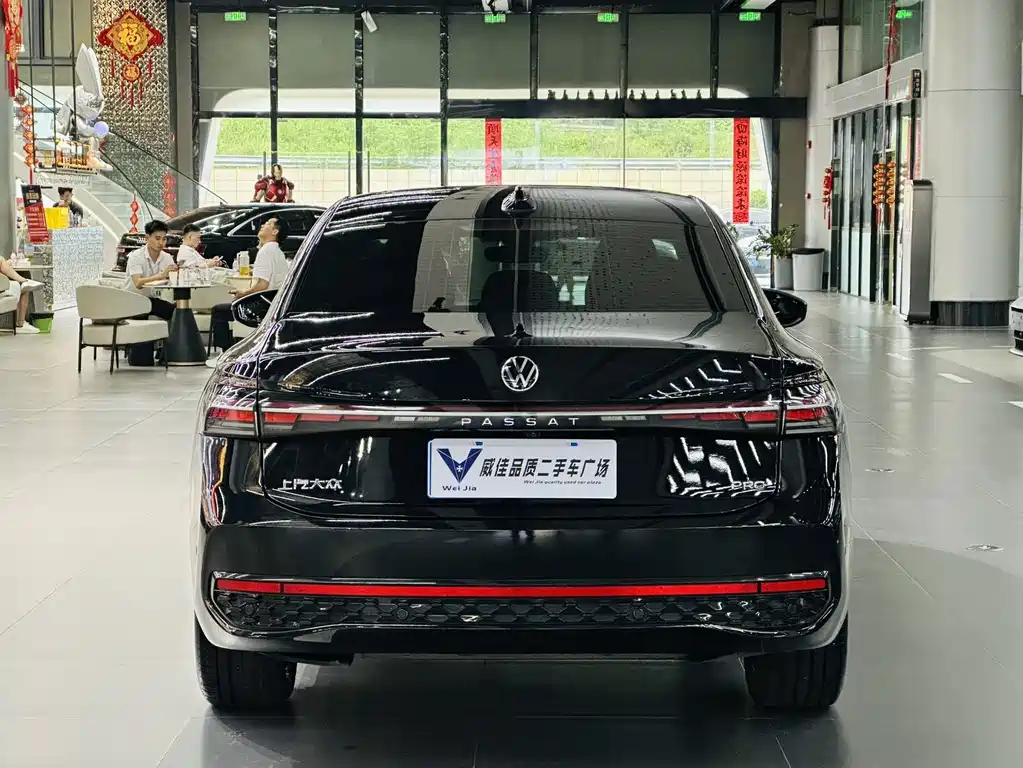 Volkswagen Passat — фото 8