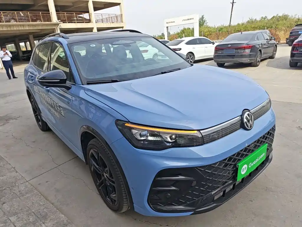 Volkswagen Tiguan L — фото 4