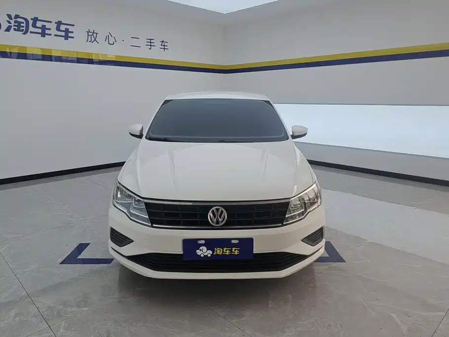 Volkswagen Jetta — фото 2