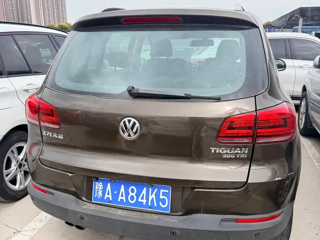 Volkswagen Tiguan — фото 5