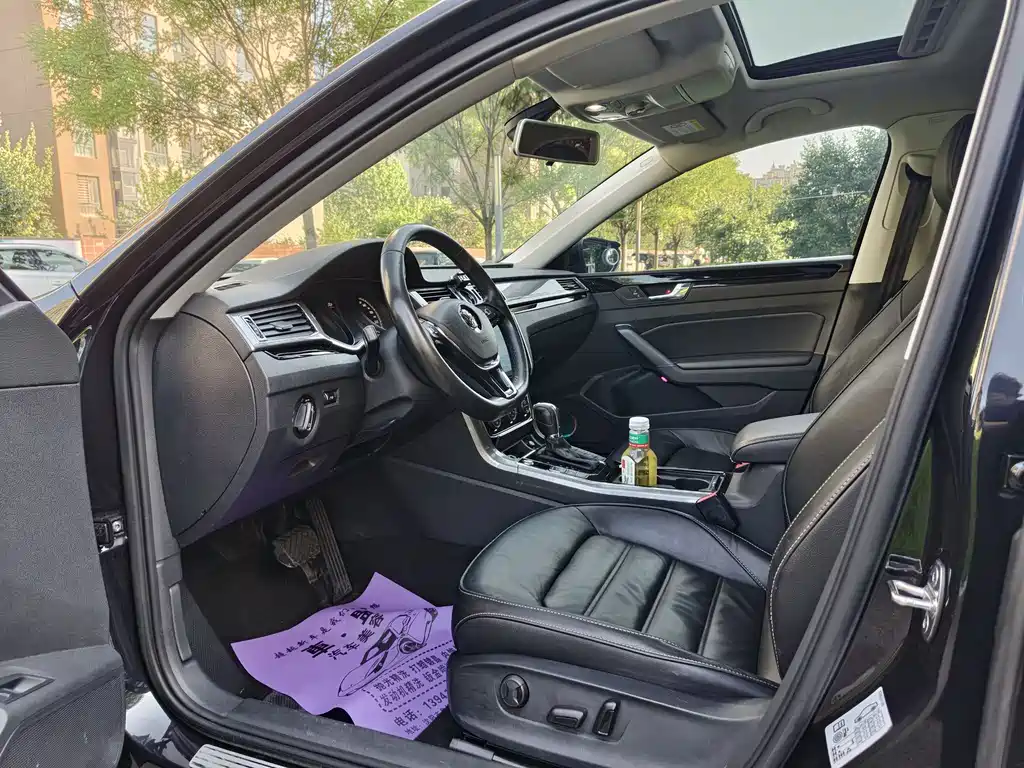 Volkswagen Passat — фото 7