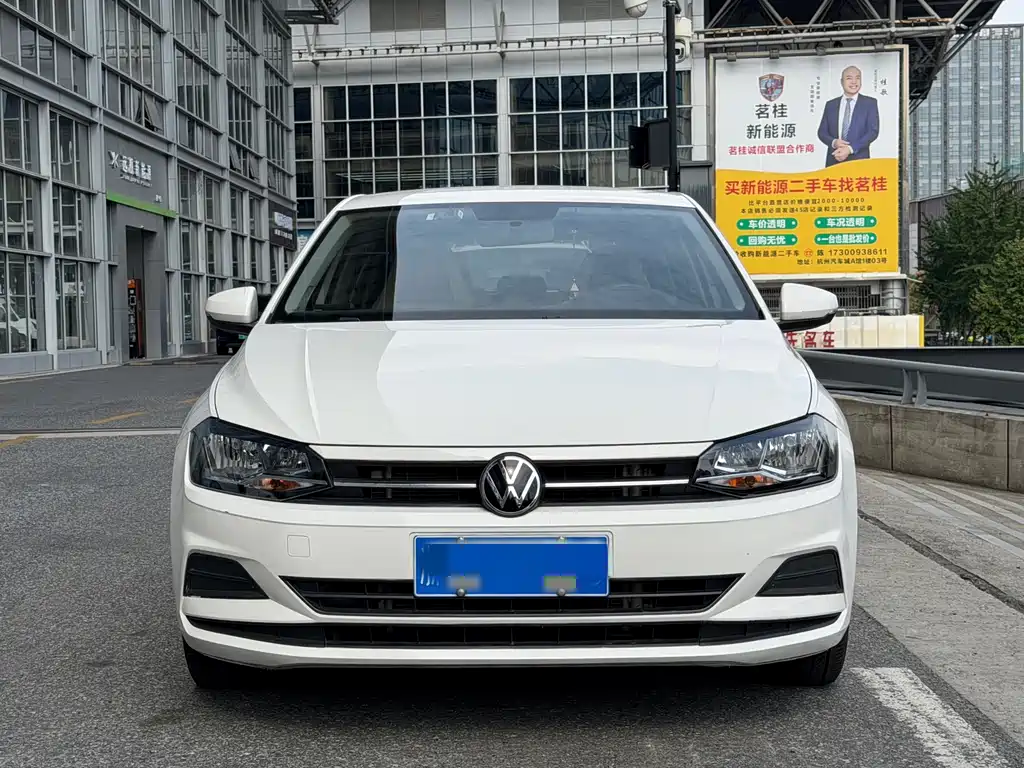 Volkswagen Polo — фото 2