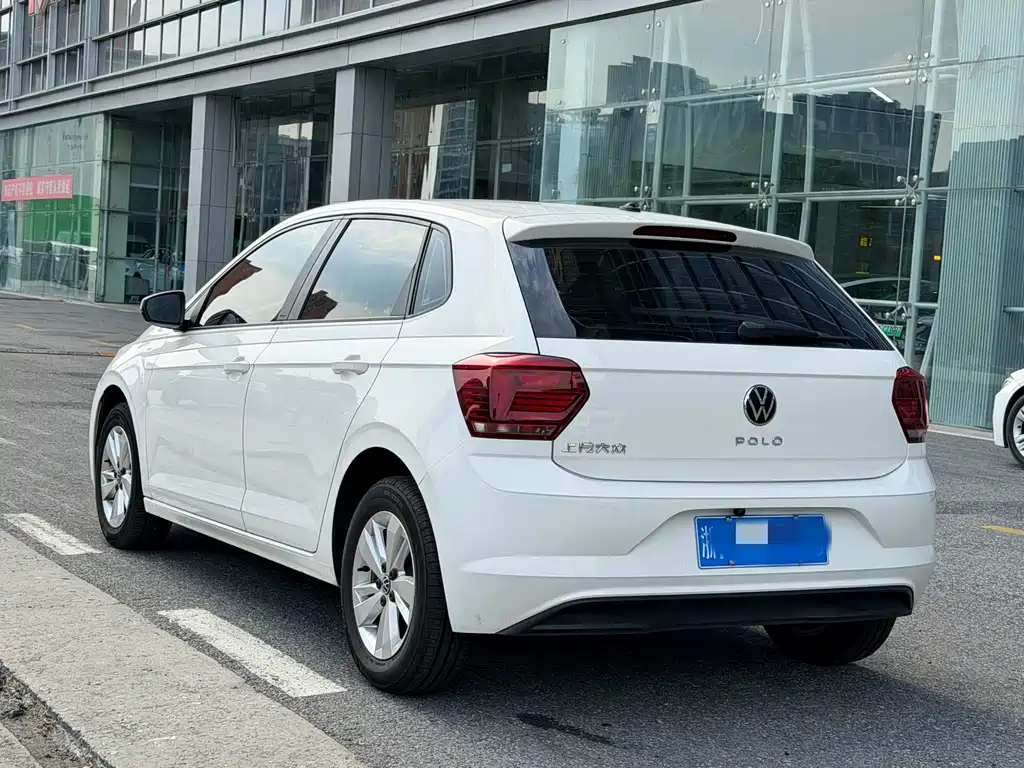 Volkswagen Polo — фото 4