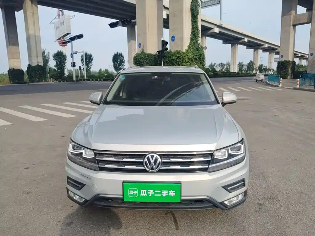 Volkswagen Tiguan L — фото 3