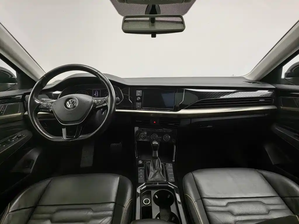 Volkswagen Passat — фото 5