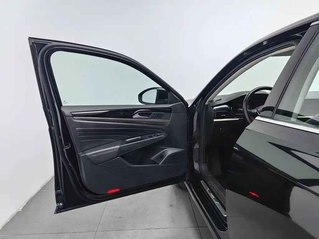 Volkswagen Passat — фото 8