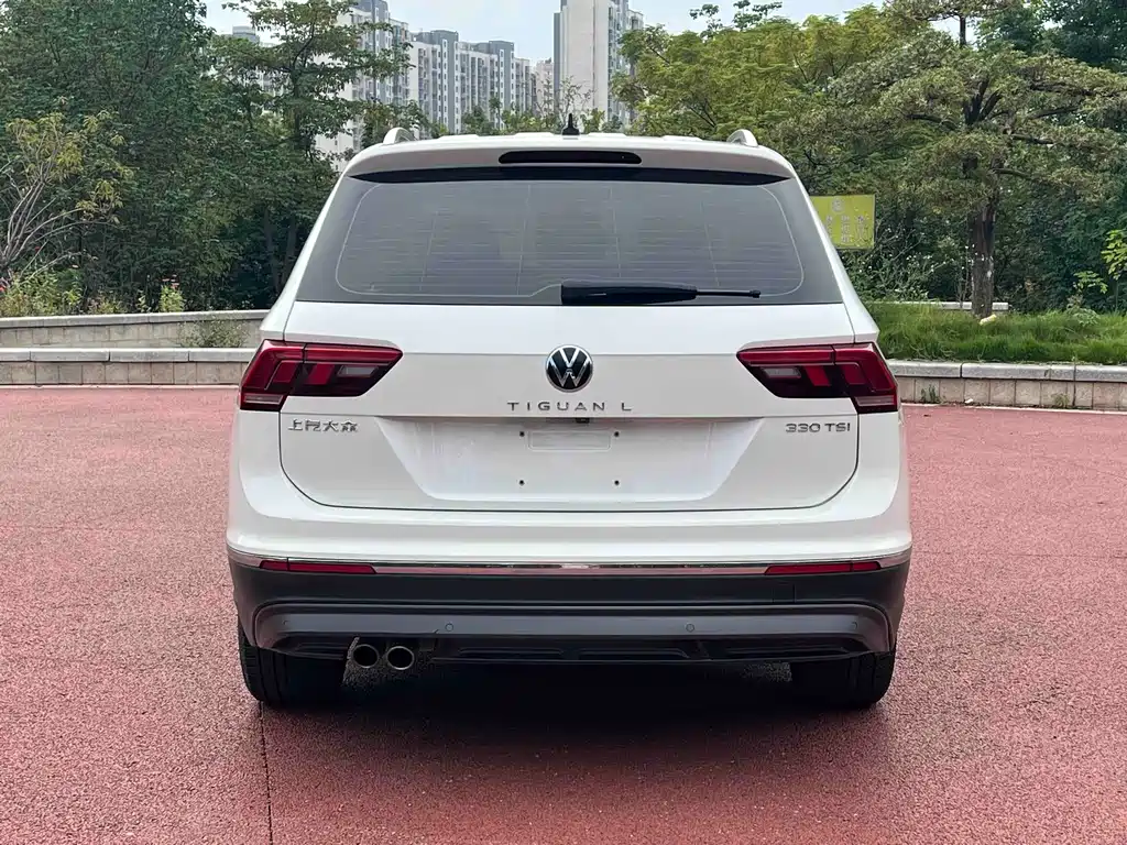 Volkswagen Tiguan L — фото 5