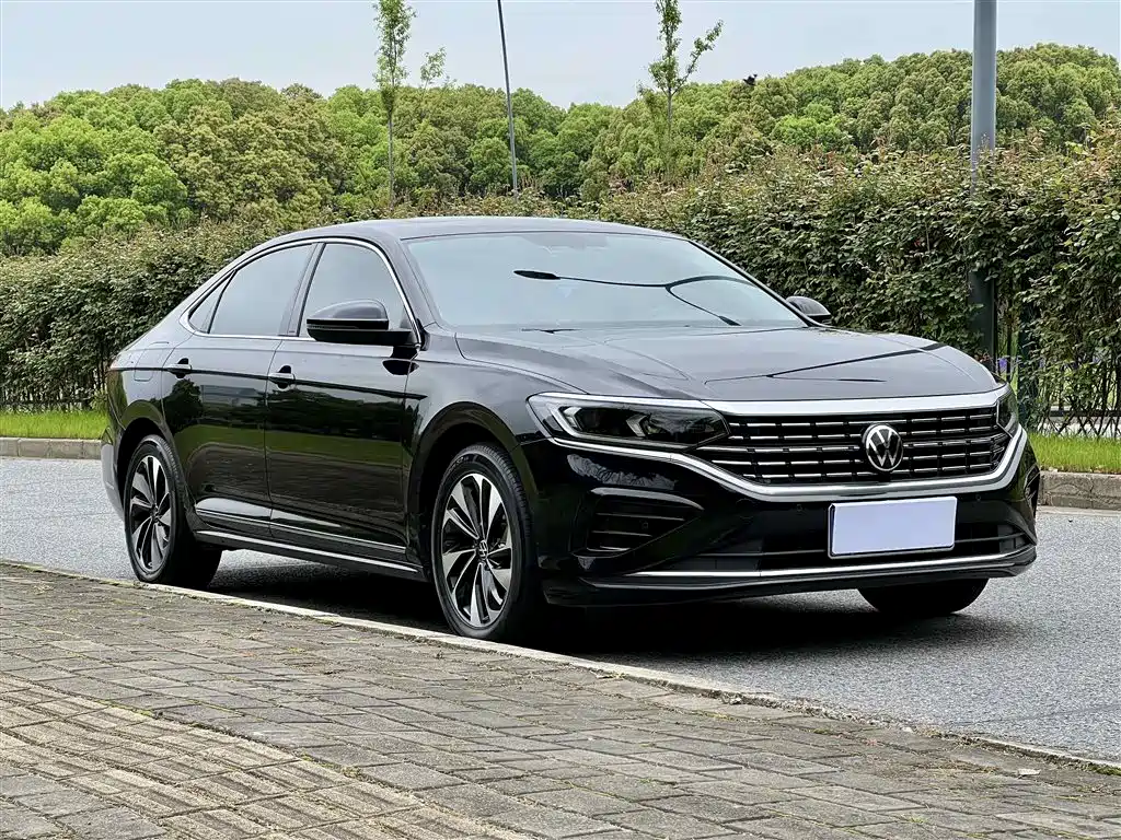 Volkswagen Passat — фото 3