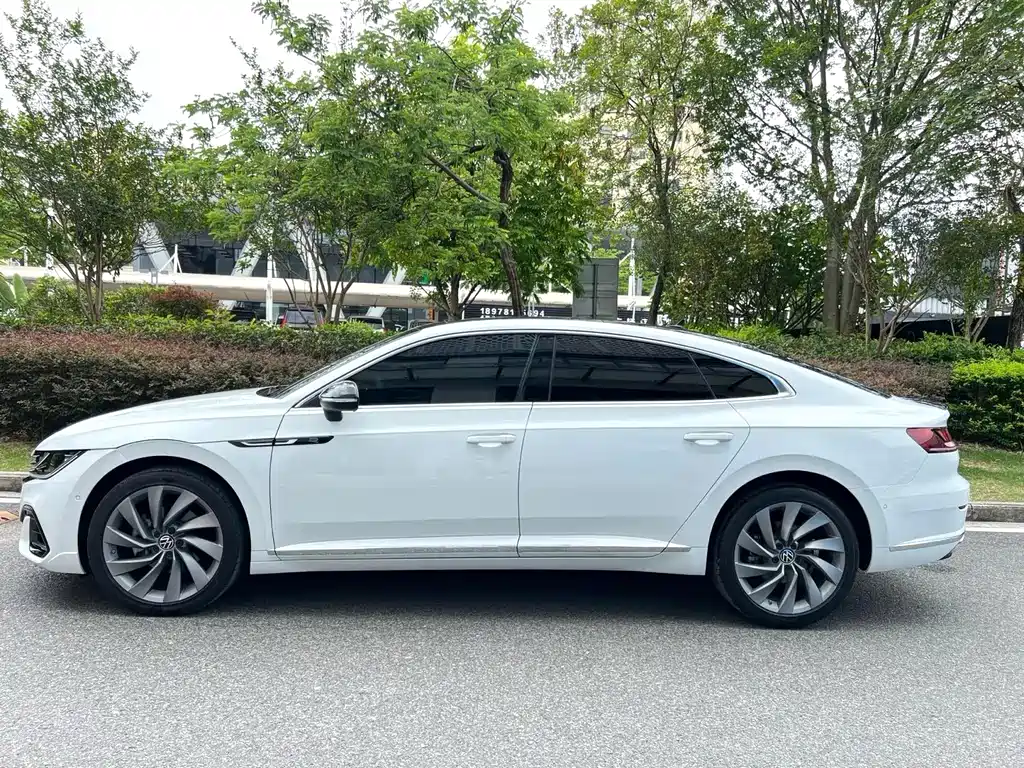 Volkswagen CC — фото 12