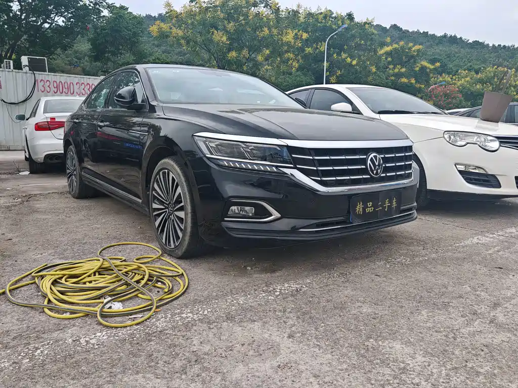 Volkswagen Passat — фото 6