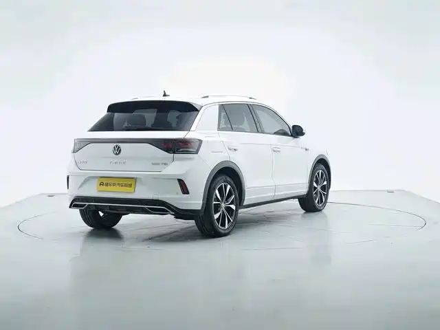 Volkswagen T-Roc — фото 7