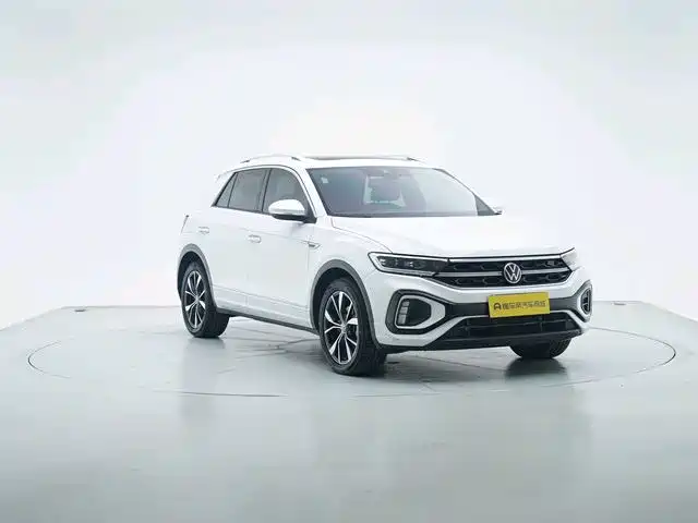 Volkswagen T-Roc — фото 9