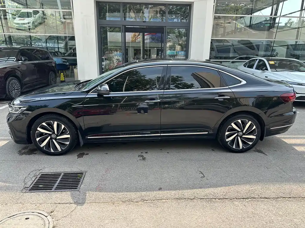 Volkswagen Passat — фото 2