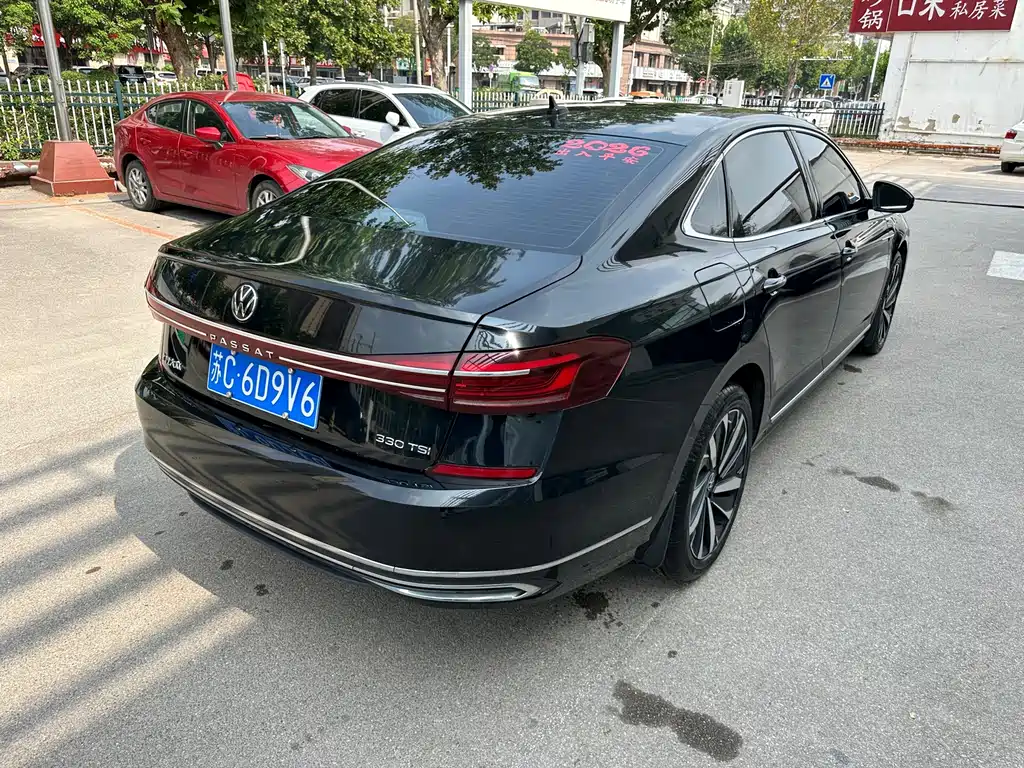 Volkswagen Passat — фото 5