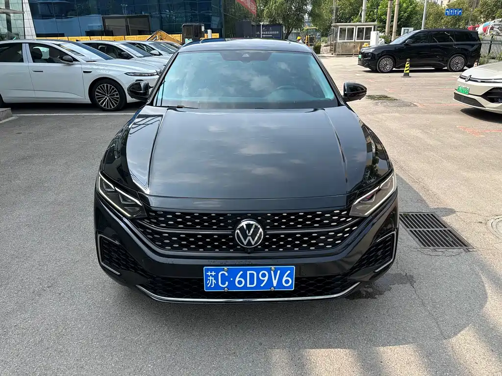 Volkswagen Passat — фото 8