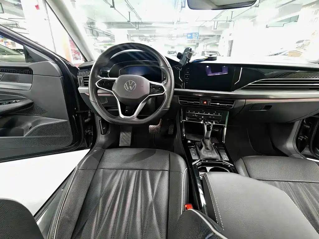 Volkswagen Passat — фото 5