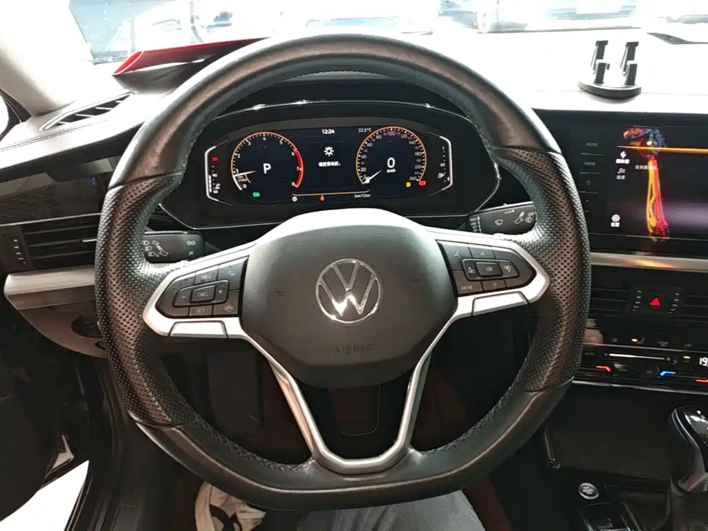Volkswagen Passat — фото 11