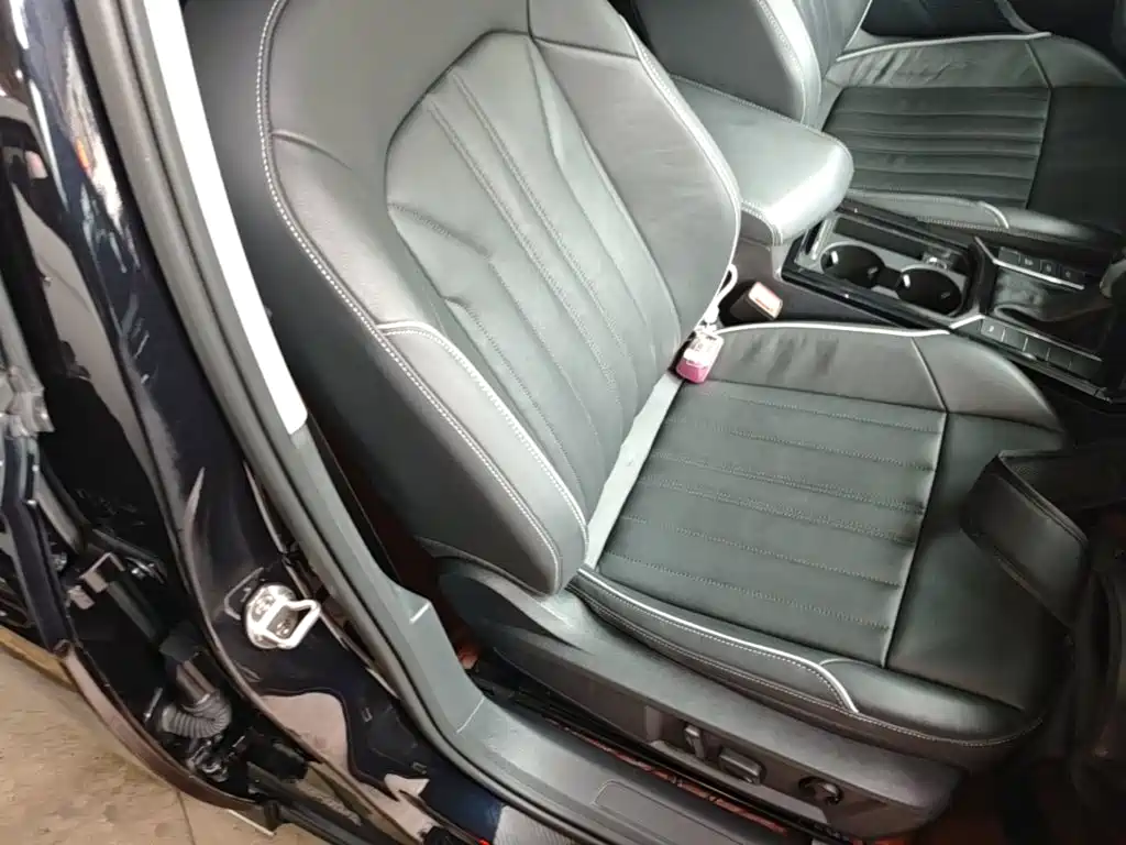 Volkswagen Passat — фото 25
