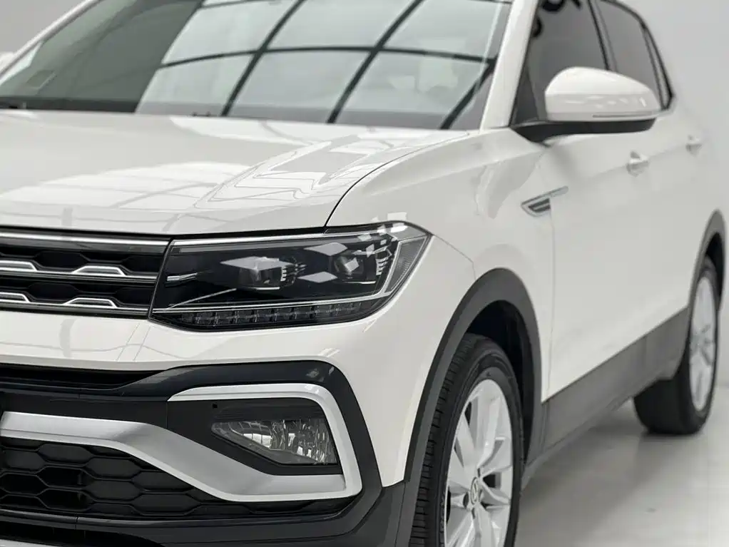 Volkswagen T-Cross — фото 11