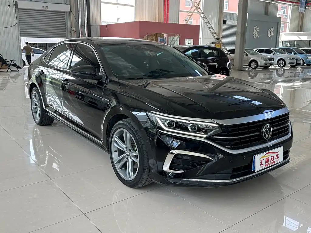 Volkswagen Passat — фото 3