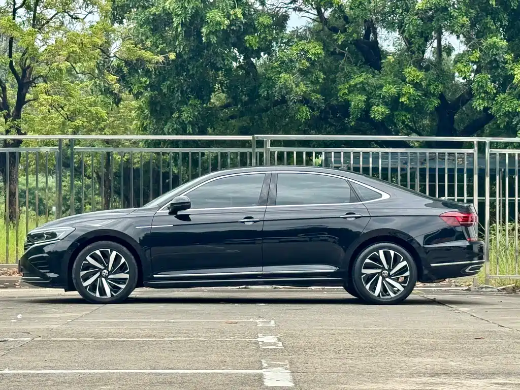 Volkswagen Passat — фото 4
