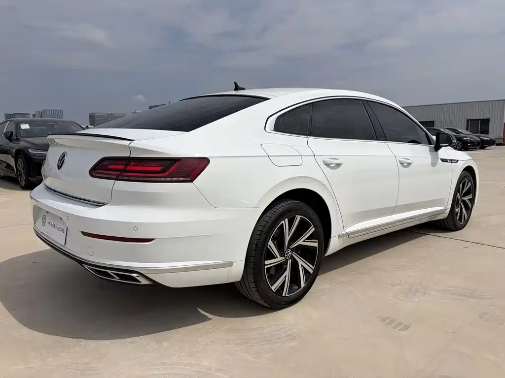 Volkswagen CC — фото 6