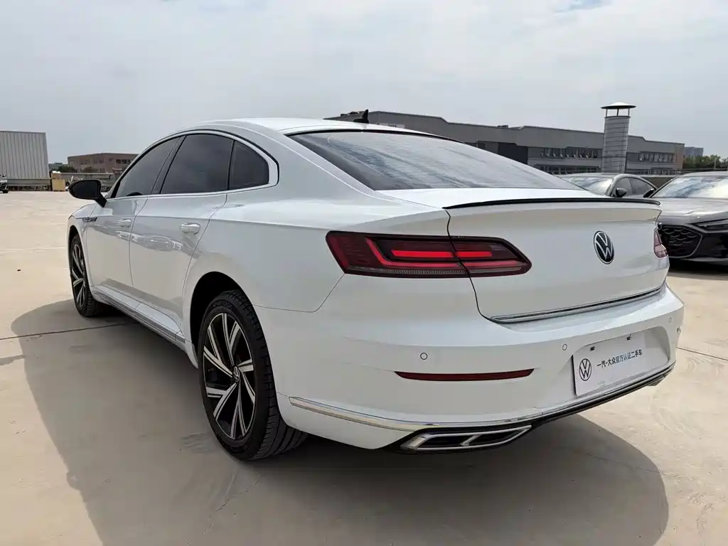 Volkswagen CC — фото 8