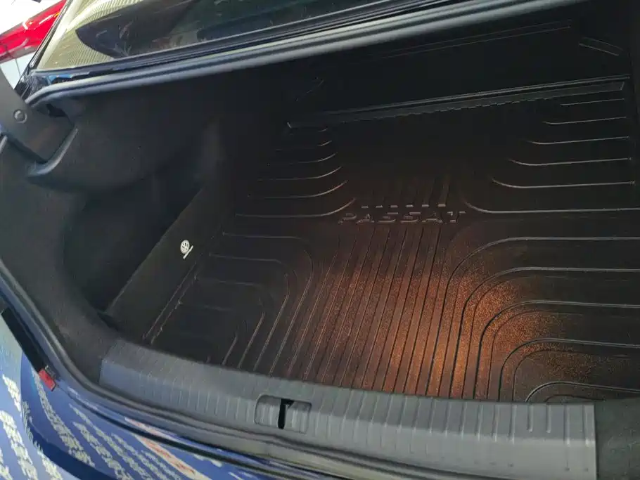 Volkswagen Passat — фото 4