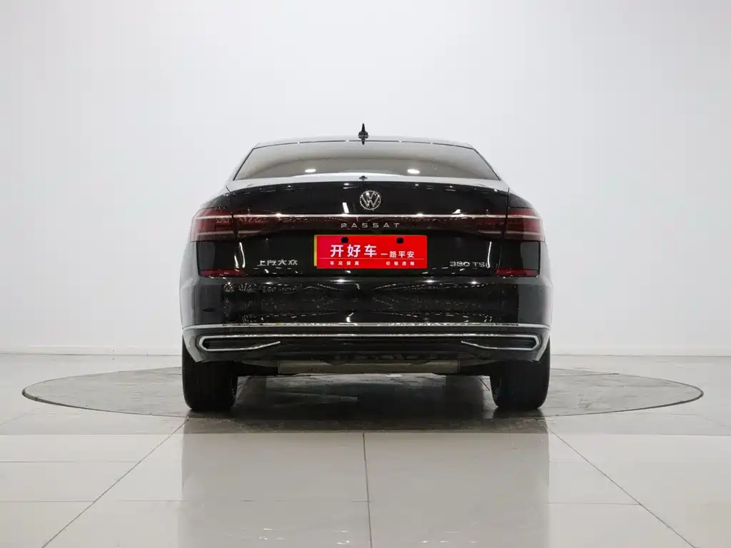 Volkswagen Passat — фото 5