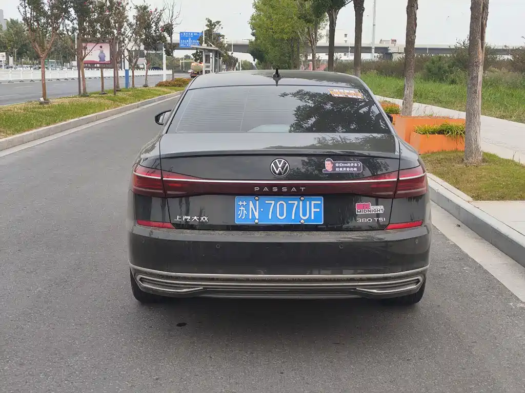 Volkswagen Passat — фото 5