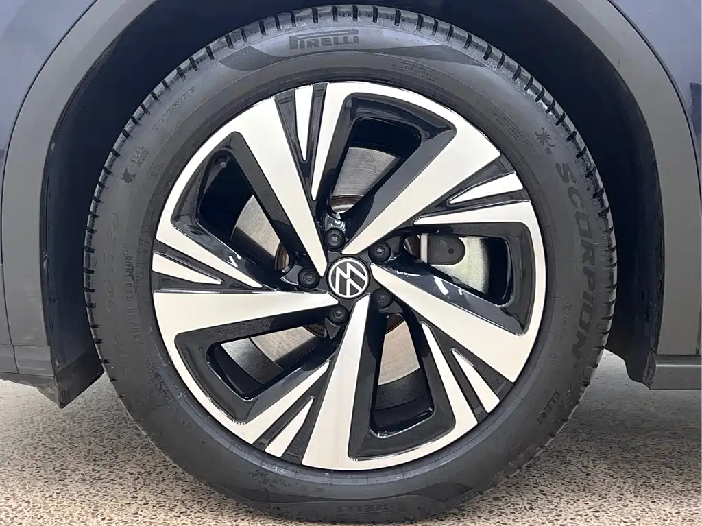 Volkswagen ID.6 Crozz — фото 10