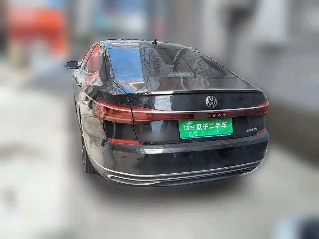 Volkswagen Passat — фото 8