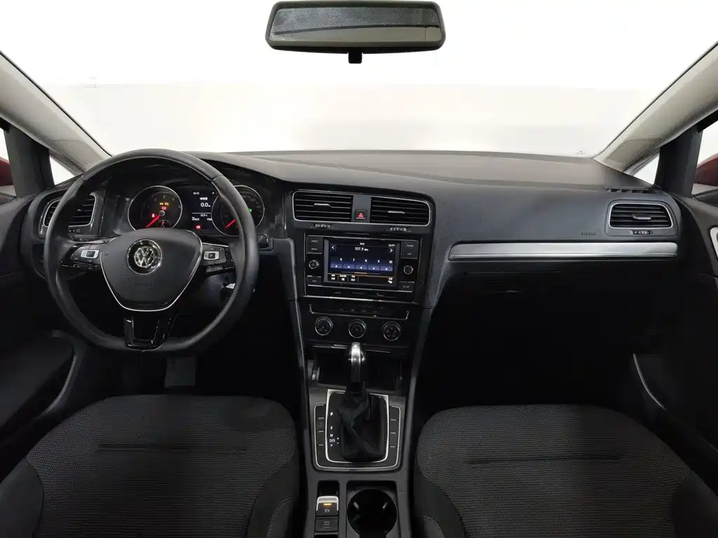 Volkswagen Golf — фото 5